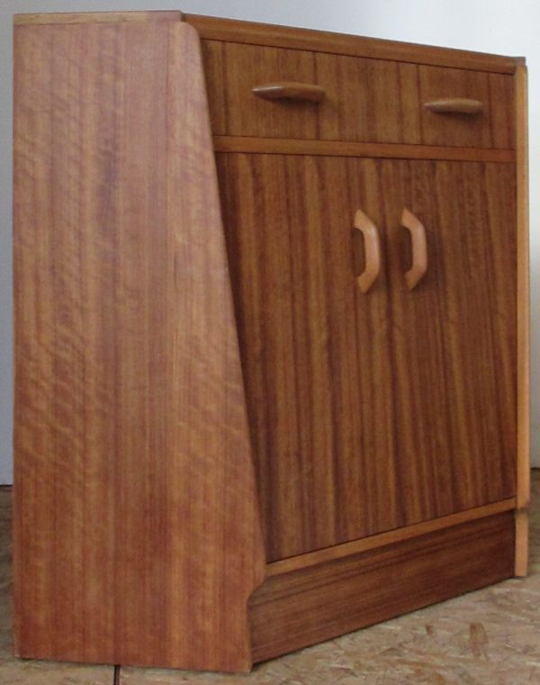 Cupboard corner 352 - Image 3