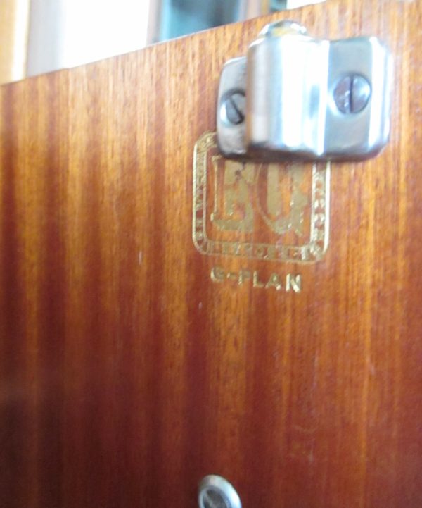 Cupboard corner 352 - Image 5