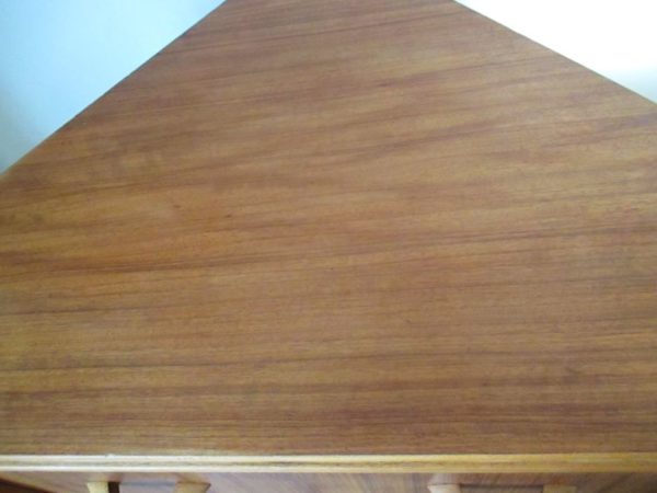 Cupboard corner 352 - Image 11