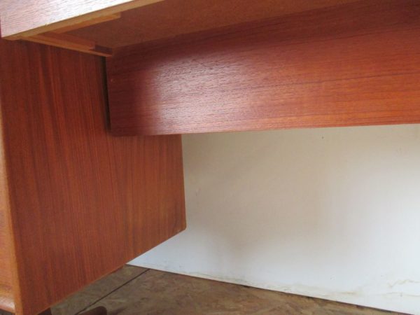 Bureau en teck Austin Suite 710 – Image 9