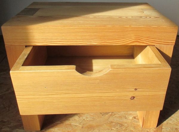 Pinewood Bedside table 119 – Image 8